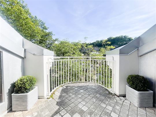 Dream home in the Riedenburg! Charming 4-room roof terrace apartment in a Ceconi Villa Salzburg Stadt