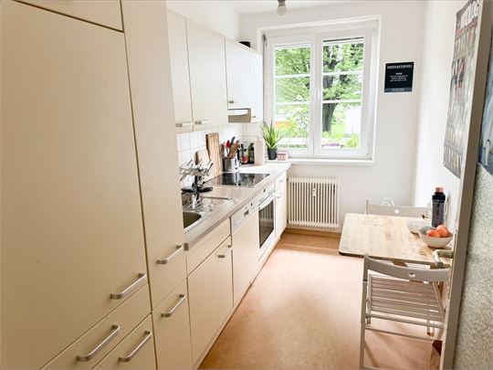 Küche mit Fenster
