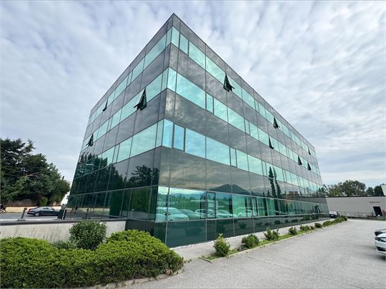 Traumhafte Aussichtslage! Repräsentatives Büro in einem schönen Bürogebäude Maxglan Salzburg Stadt 