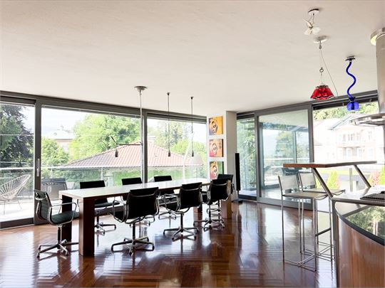 Wohnzimmer mit Essbereich