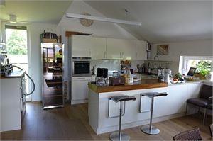 doppelhaushälfte-im-grünen-salzburg-stadt-küche