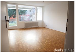 Blick ins Wohnzimmer