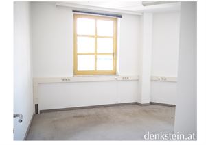 Büroraum1
